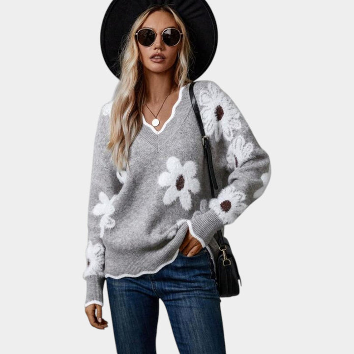 Klára – svetr s V-krkem a květinovým motivem