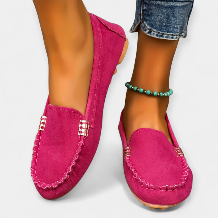 Veronika Sofistikovaná Mokasíny Se Kovovými Detaily