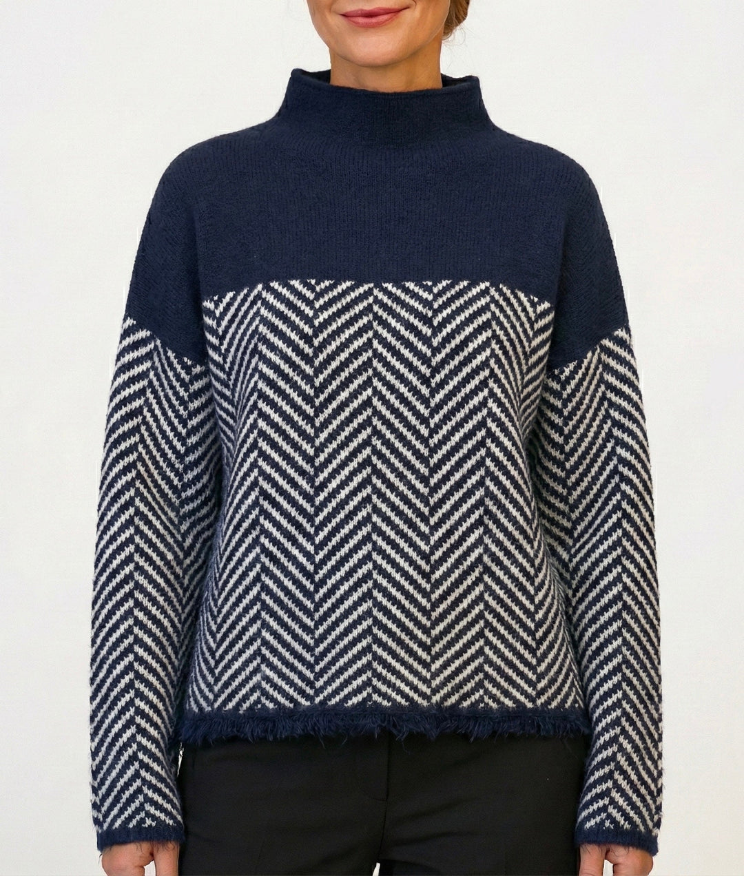 Julie - Strukturované pohodlí pro chladné dny