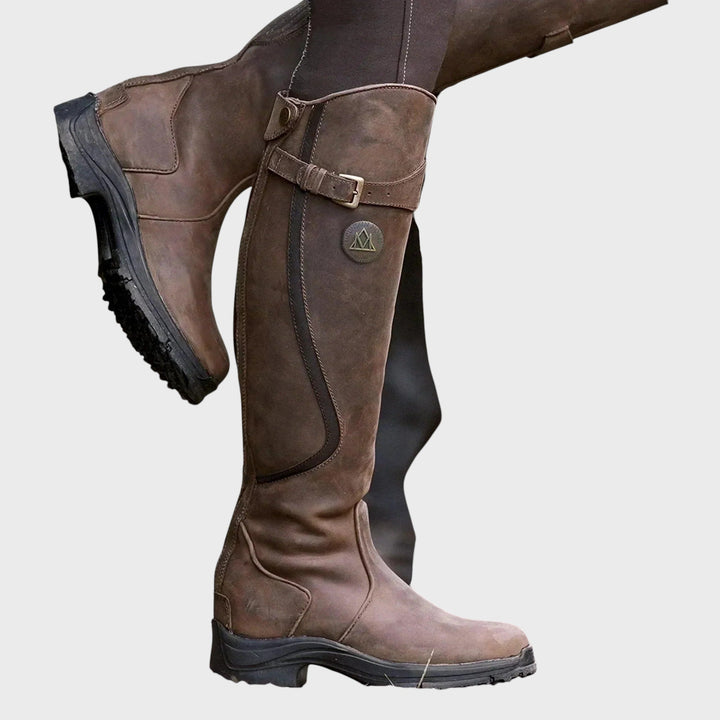 Kristýna | Vysoké kozačky ve vintage stylu