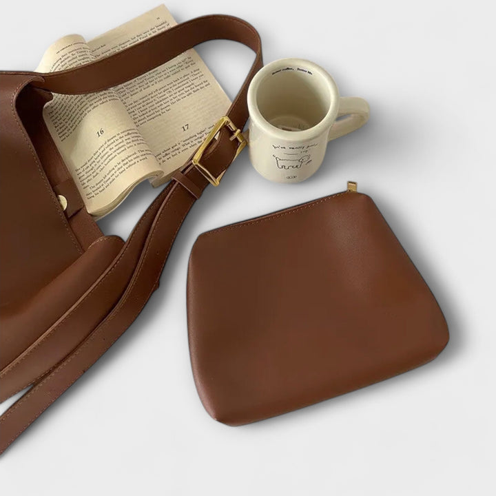 Cécile. – Elegantní kožená taška přes rameno